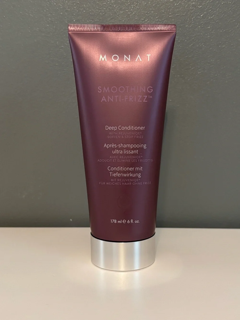 Monat Smoothing Anti-Frizz Deep Conditioner